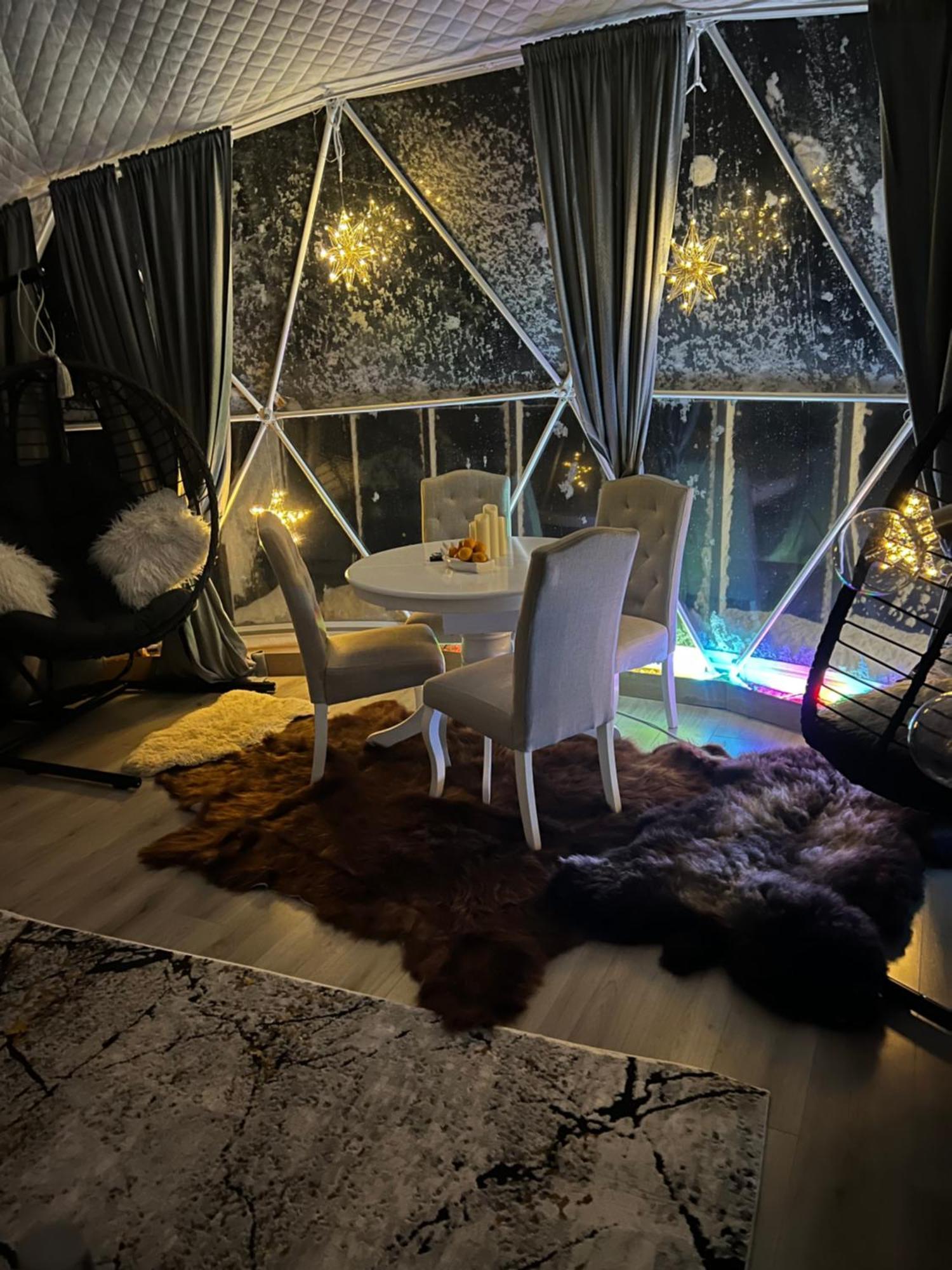 ホテル Evenes Artic Glamping Evenesmarkja エクステリア 写真